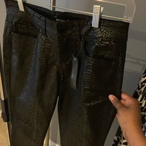 Bebe Faux Snakeskin Print Pant
